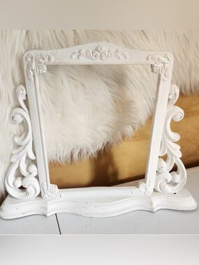 Vintage White Shabby Cottagecore Wood Frame For Photo Or Mirror Coquette 80s 90s